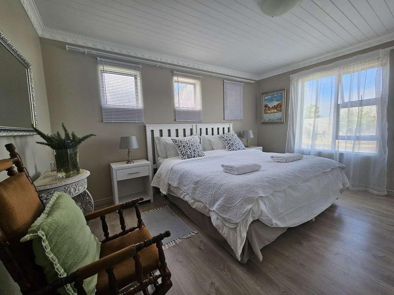 4 Bedroom Property for Sale in Duyker Eiland Western Cape